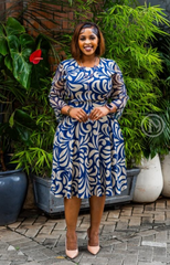 Elegant blue and white artistic print midi dress
