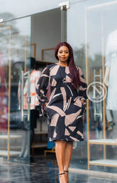 Elegant black abstract print shift dress