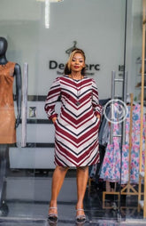 Elegant geometric print shift dress