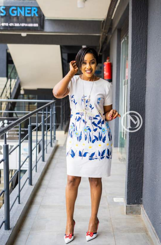 Elegant floral shift dress