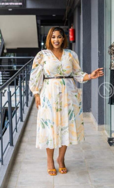 Elegant floral midi dress