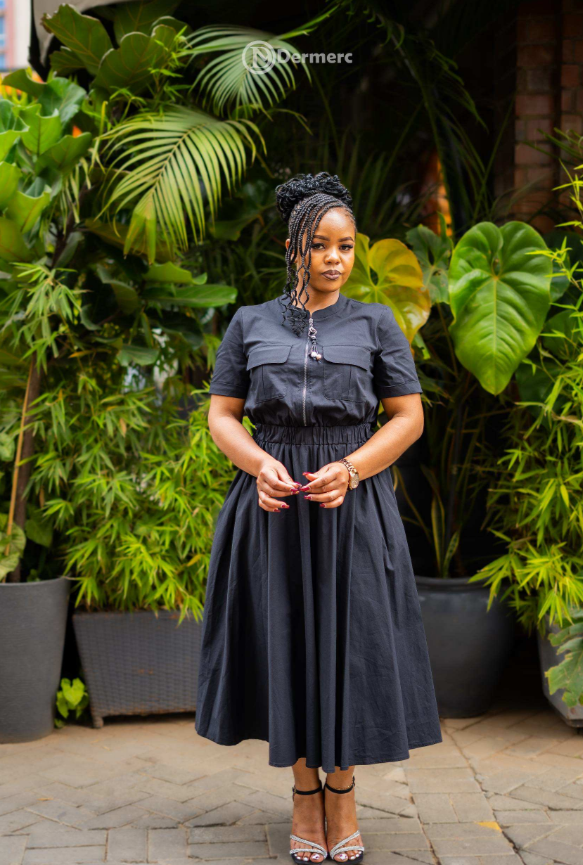 Elegant black midi dress