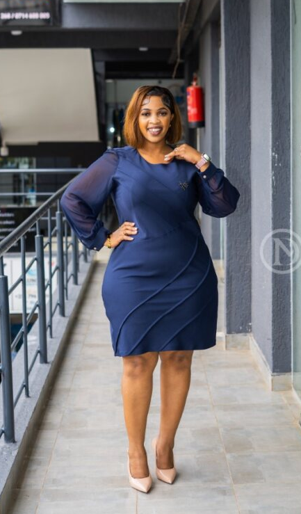 Elegant navy blue shift dress