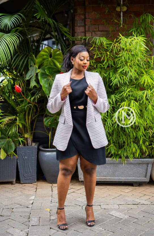 Elegant checkered blazer