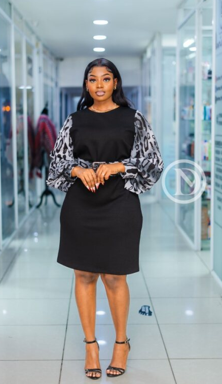 Elegant black leopard-sleeve dress