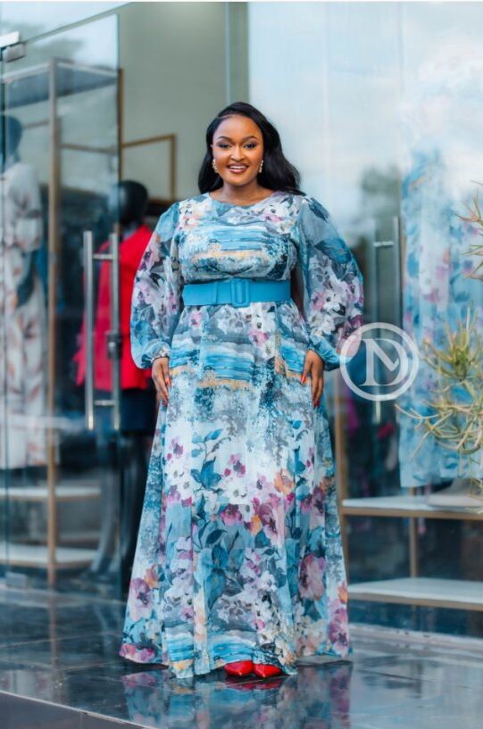 Elegant blue floral maxi dress