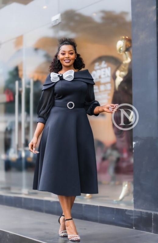 Elegant black midi dress