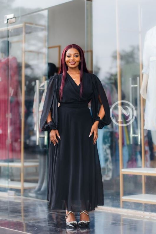 Elegant black maxi dress