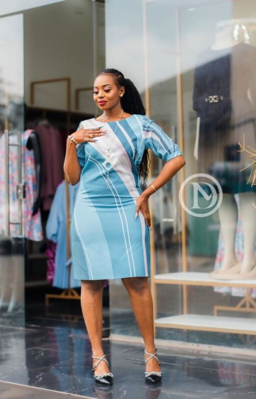 Elegant light blue abstract print shift dress
