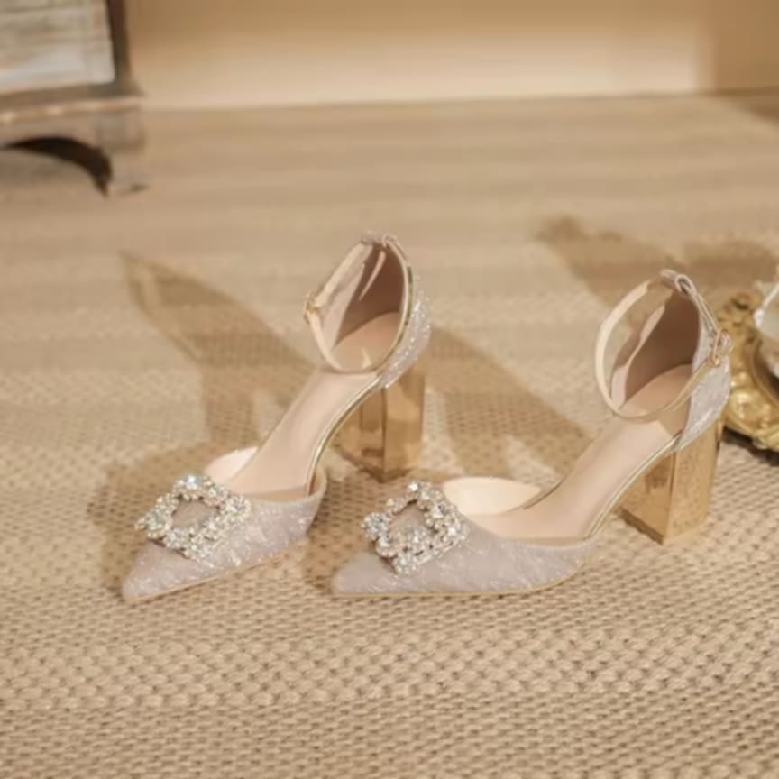 Elegant pointed heels