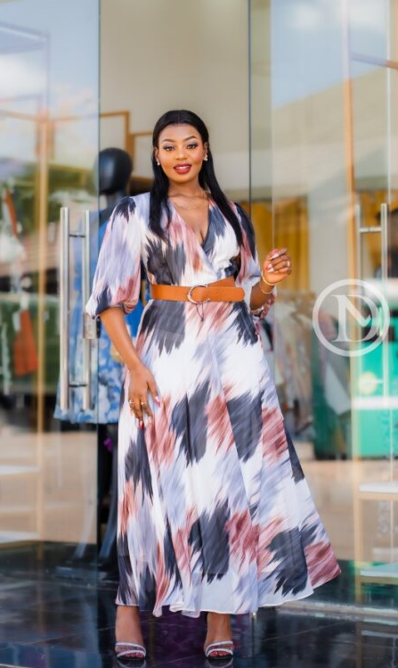 Elegant multicolor brushstroke print maxi dress