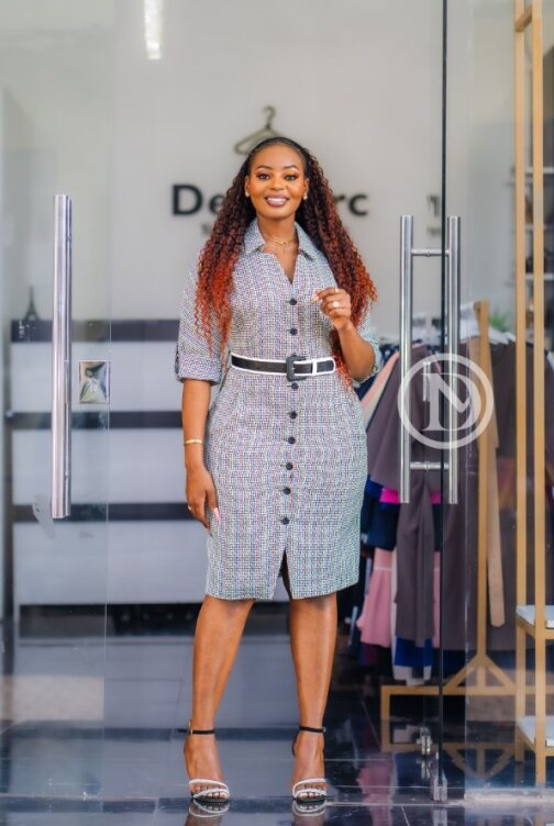 Elegant multicolored tweed shirt dress