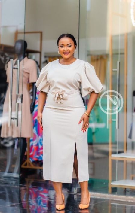 Elegant beige puff-sleeve midi dress